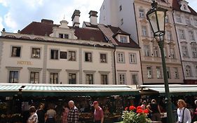 Hotel Golden Age